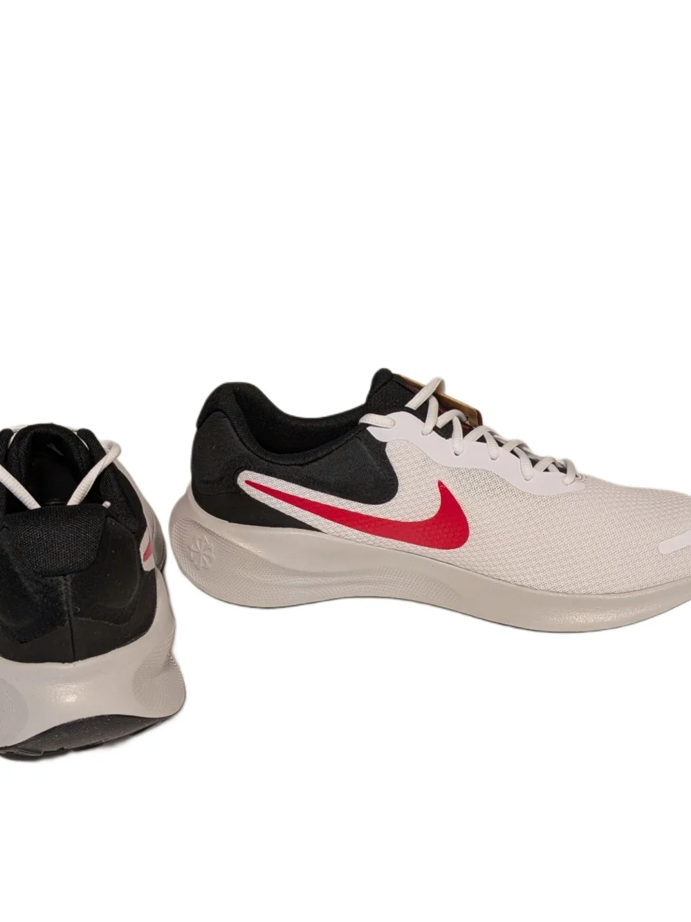 Nike Revolution 7 Mens 11 Running ShoNike Men’s White Black Red Running Sneakers